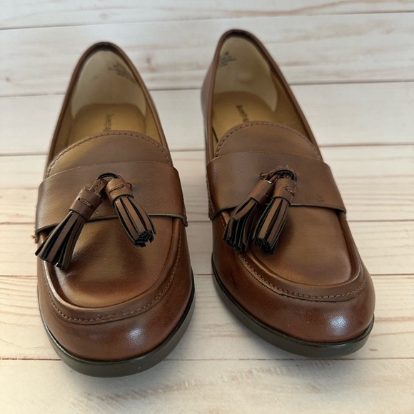 Baretraps Ziloh Blocked Heels Brush Brown Loafers Size 7M BNWOT - Picture 3 of 9